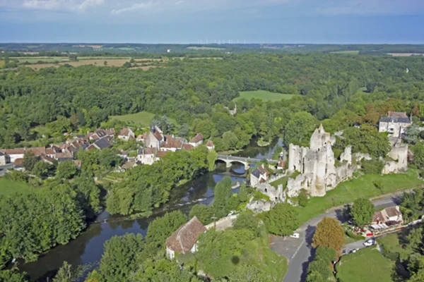 Replonger dans l’histoire du village médiéval d’Angles-sur-l’Anglin